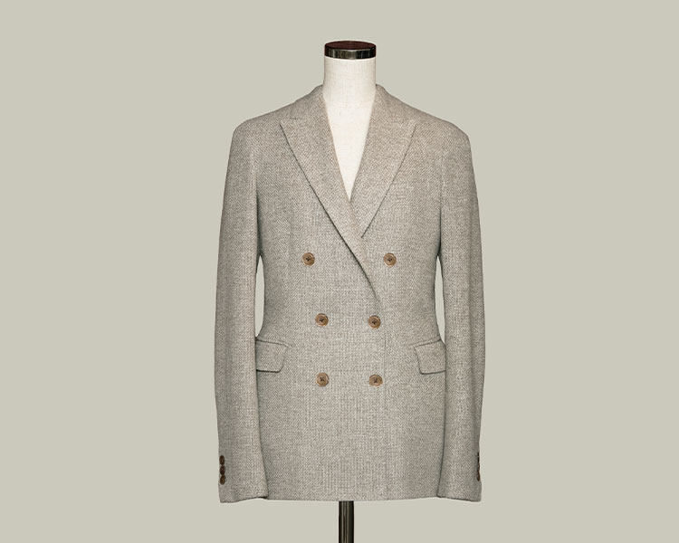 レディースオーダースーツのジャケット正面の写真